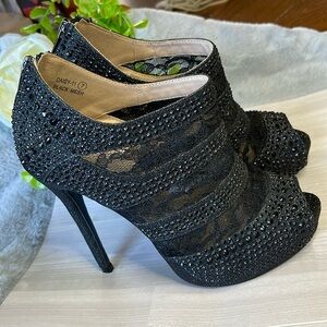 Elegant Black Lace Peep-Toe Heels